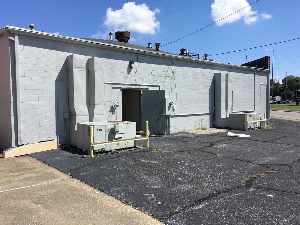Retail Opportunity: 1321 Covert Avenue, Evansville, IN 47714